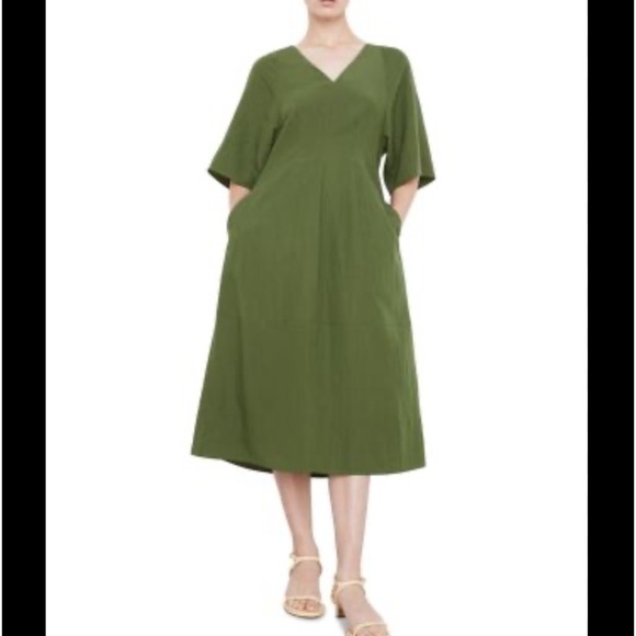 Vince Dresses & Skirts - Vince green v neck midi dress with pockets